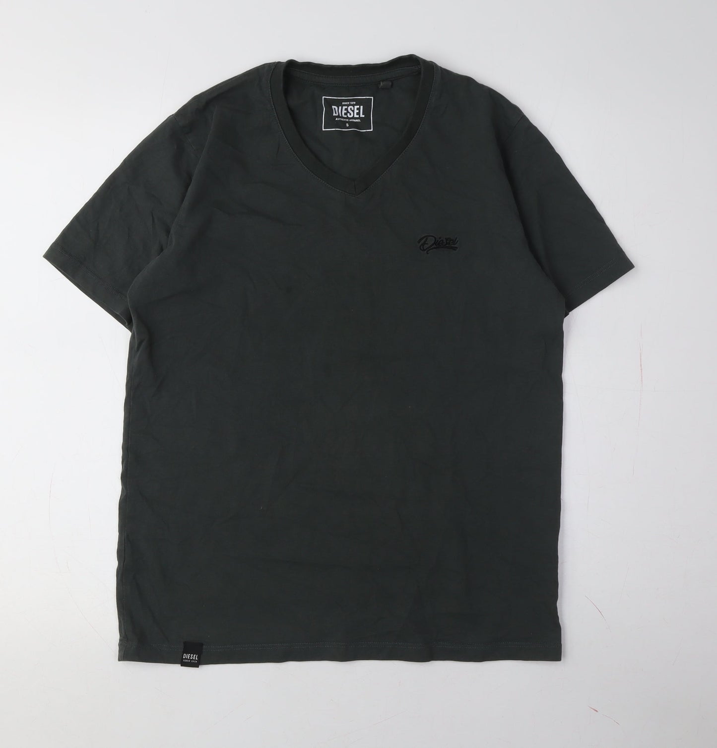 Diesel 5-Pack Wholesale Preloved Mens Tops & Shirts – For Resale