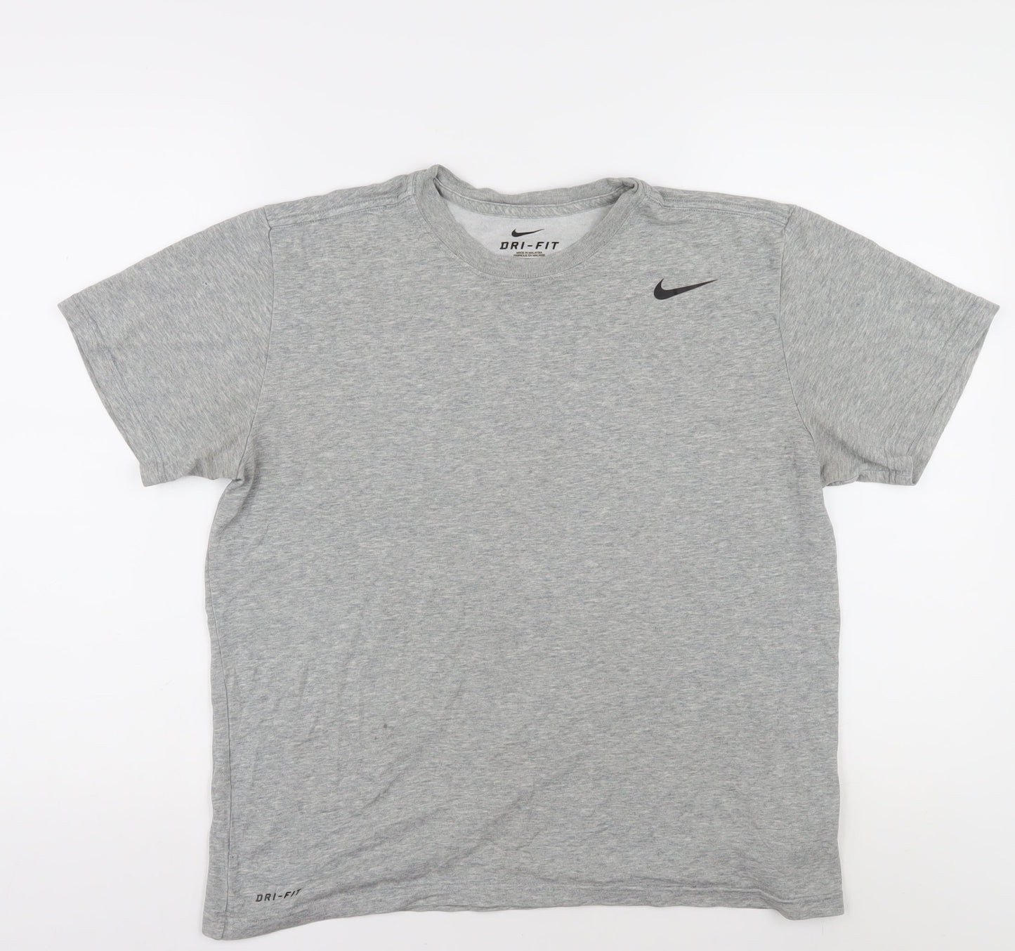 Nike Clothing Bundle - 5 Pack Preloved Mens Activewear Tops
