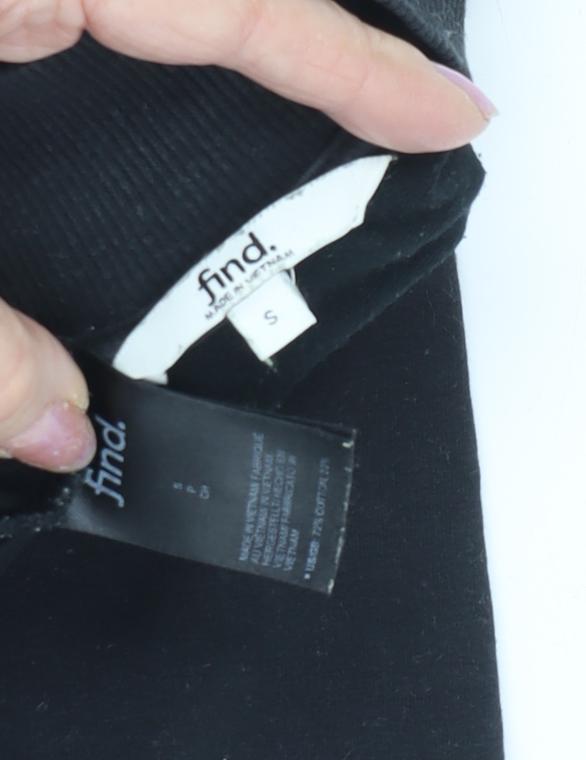 find. Women's Black Mock Neck Sweatshirt S