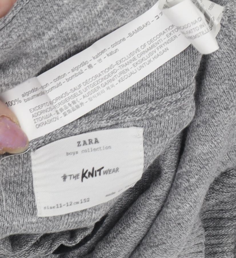 Close-up detail of Zara boys’ grey pullover sweatshirt 11 years cotton knit
