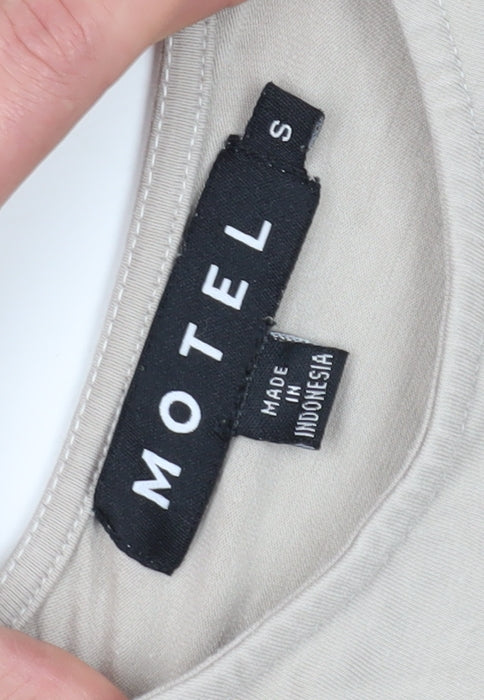 Motel Women's Beige Cropped Blouse Size S