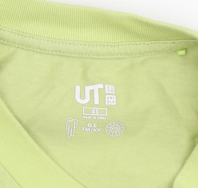 Uniqlo Green XS Graphic Tee Unisex Casual