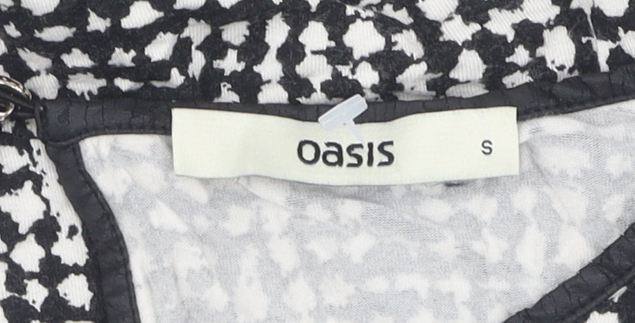 Oasis Women's Black Geometric Long Sleeve Top