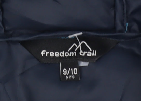 Brand and care label for Freedom Trail girls’ blue puffer jacket 9-10 years