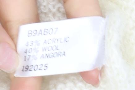 Bydesign Women’s Ivory Geometric Knit Pullover S