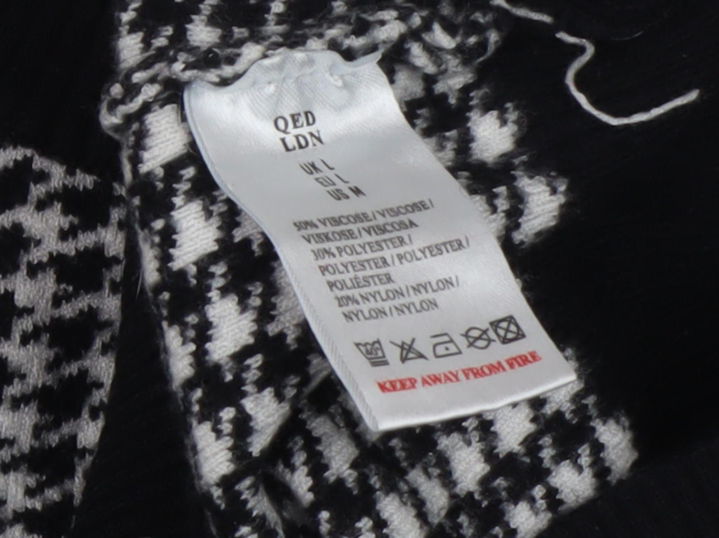 QED London Women's Black Check Pullover Jumper L