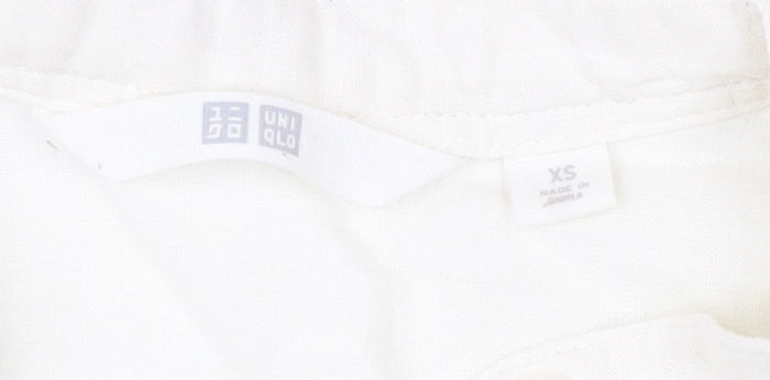 Uniqlo Women's White XS Sleeveless Button-Up Top
