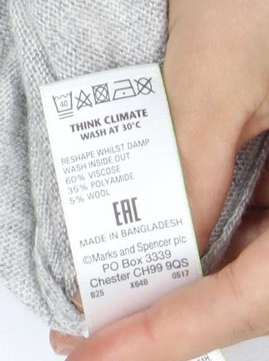 Marks & Spencer Women's Grey V-Neck Jumper Size 22