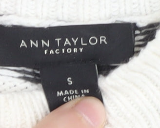 Ann Taylor Women’s White Geometric Pullover Jumper S