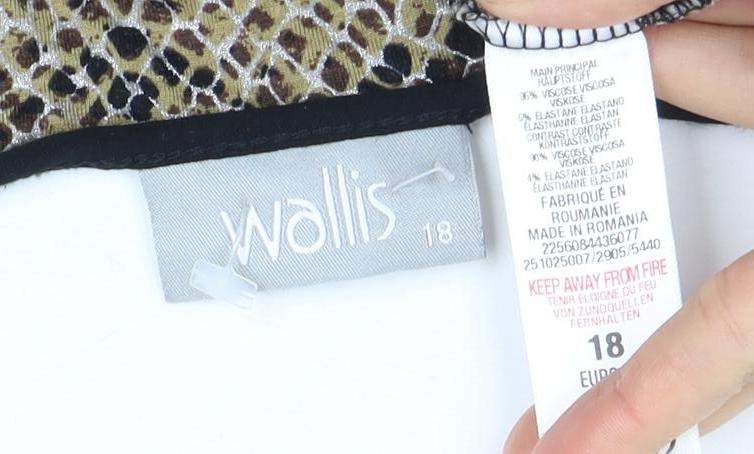 Wallis Women's Brown Animal Print T-Shirt Size 18