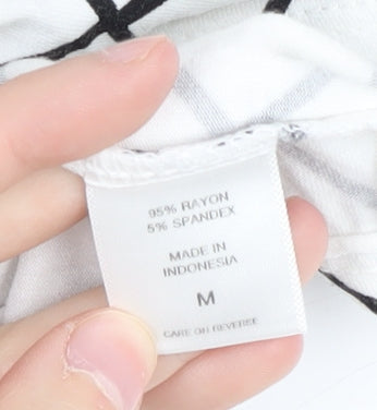 New York & Company Women's White Check T-Shirt M