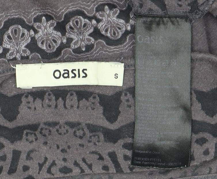 Oasis Women's Grey Geometric T-Shirt Size S