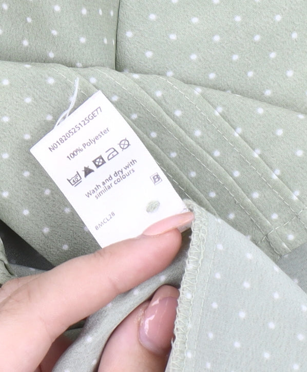 Bonmarché Women's Green Polka Dot Button-Up Shirt Size 22