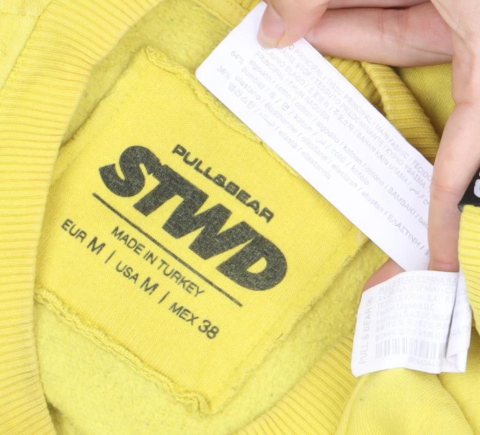 Pull&Bear Men's Yellow Graphic Sweatshirt - M