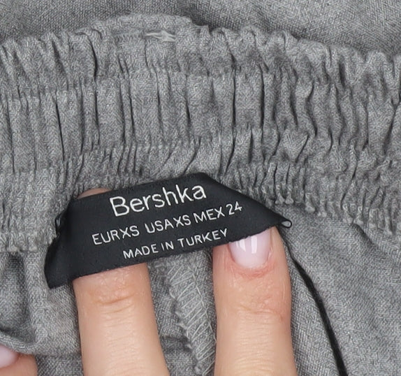 Bershka Women's Grey Cropped Trousers XS