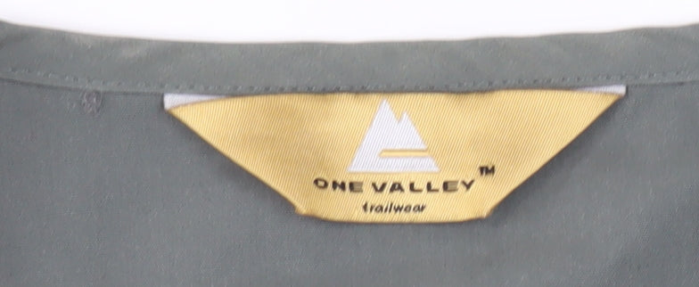 One Valley Trailwear Men's Grey L Waistcoat, Zipped Pockets