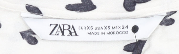 Zara Women's White Hearts Print Button-Up XS