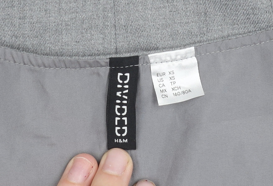 H&M Divided Women’s Grey XS Cropped Sleeveless Button-Up Top