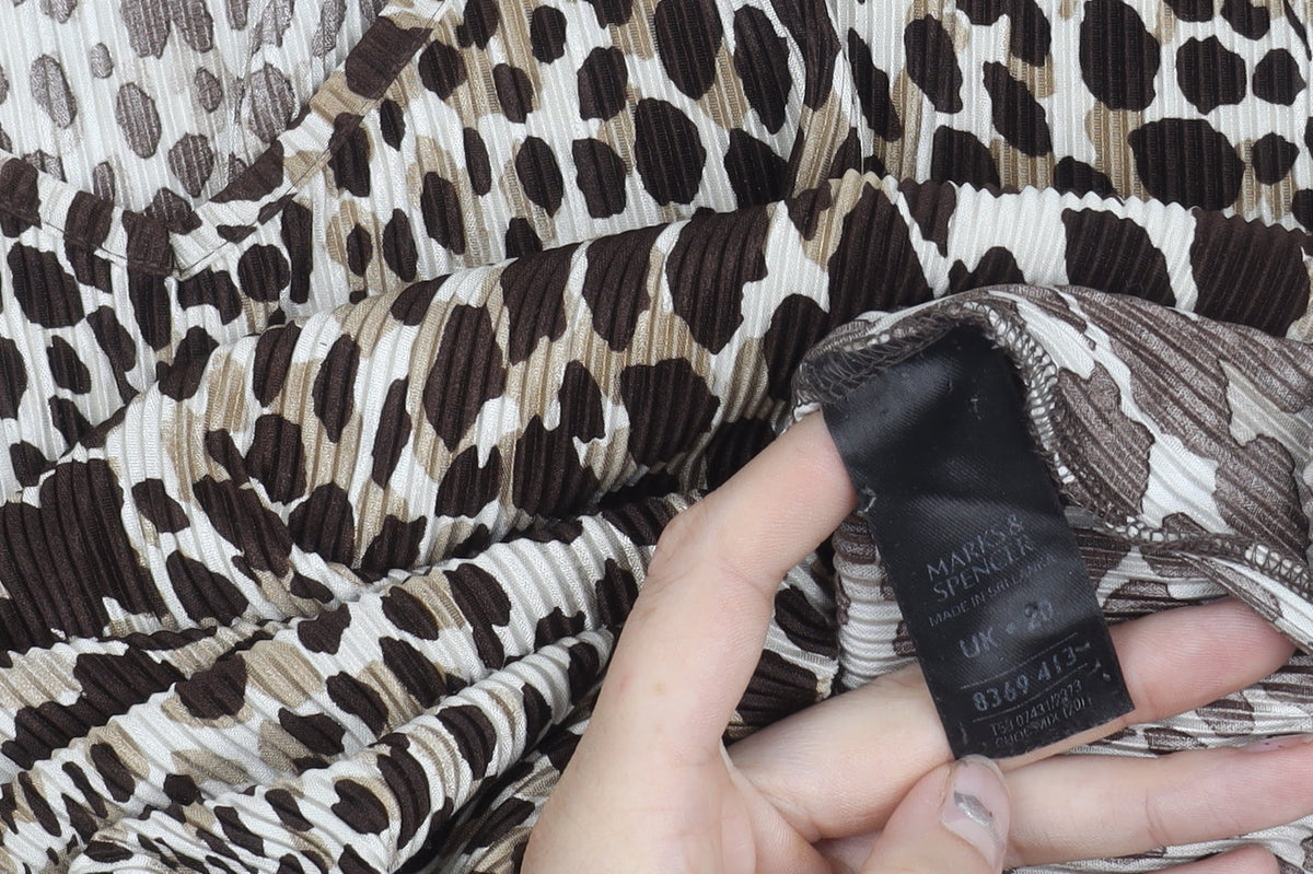 Marks & Spencer Womens Brown Animal Print Blouse UK 20 V-Neck Short Sleeve