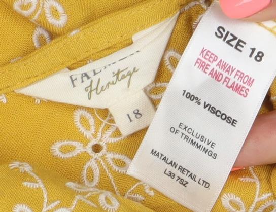 Papaya Women’s Yellow Floral Embroidered V-Neck Tank Top Size 18