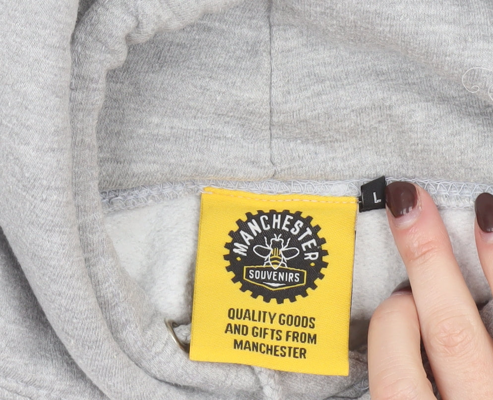 Manchester Souvenirs Men's Grey Pullover Hoodie L Graphic Print