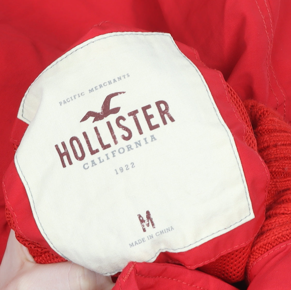 Hollister Men’s Red Puffer Jacket M Windproof Winter Coat