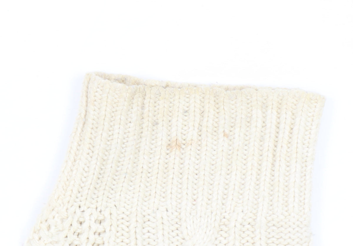 Urban Outfitters Women’s Ivory Cable-Knit Jumper M