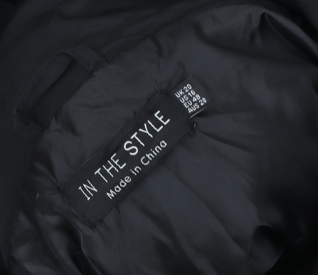 In The Style Women’s Black Cropped Puffer Jacket Size 20 Winter Coat