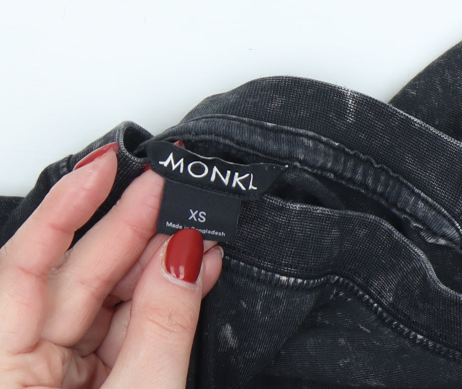 Monki Women's Black XS Long Sleeve Basic Cotton T-Shirt