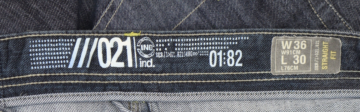 V021 Men’s Blue Straight Fit Denim Jeans W36 L30 Cotton