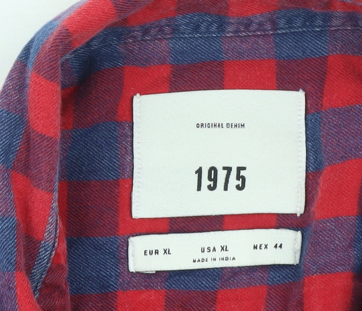 1975 Men’s Red Check Flannel Button-Up Shirt XL