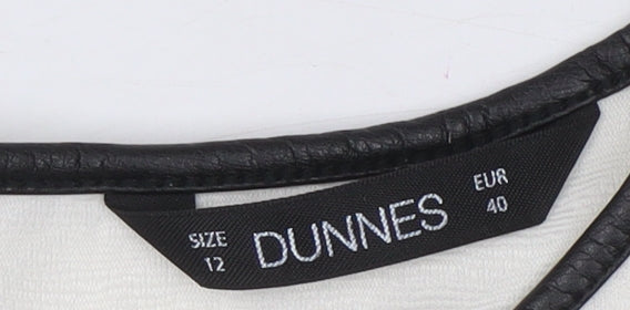 Dunnes Women’s Ivory Short Sleeve Textured Blouse Size 12