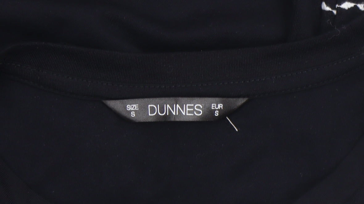 Dunnes Women’s Black Embroidered Cotton Short Sleeve T-Shirt Size S