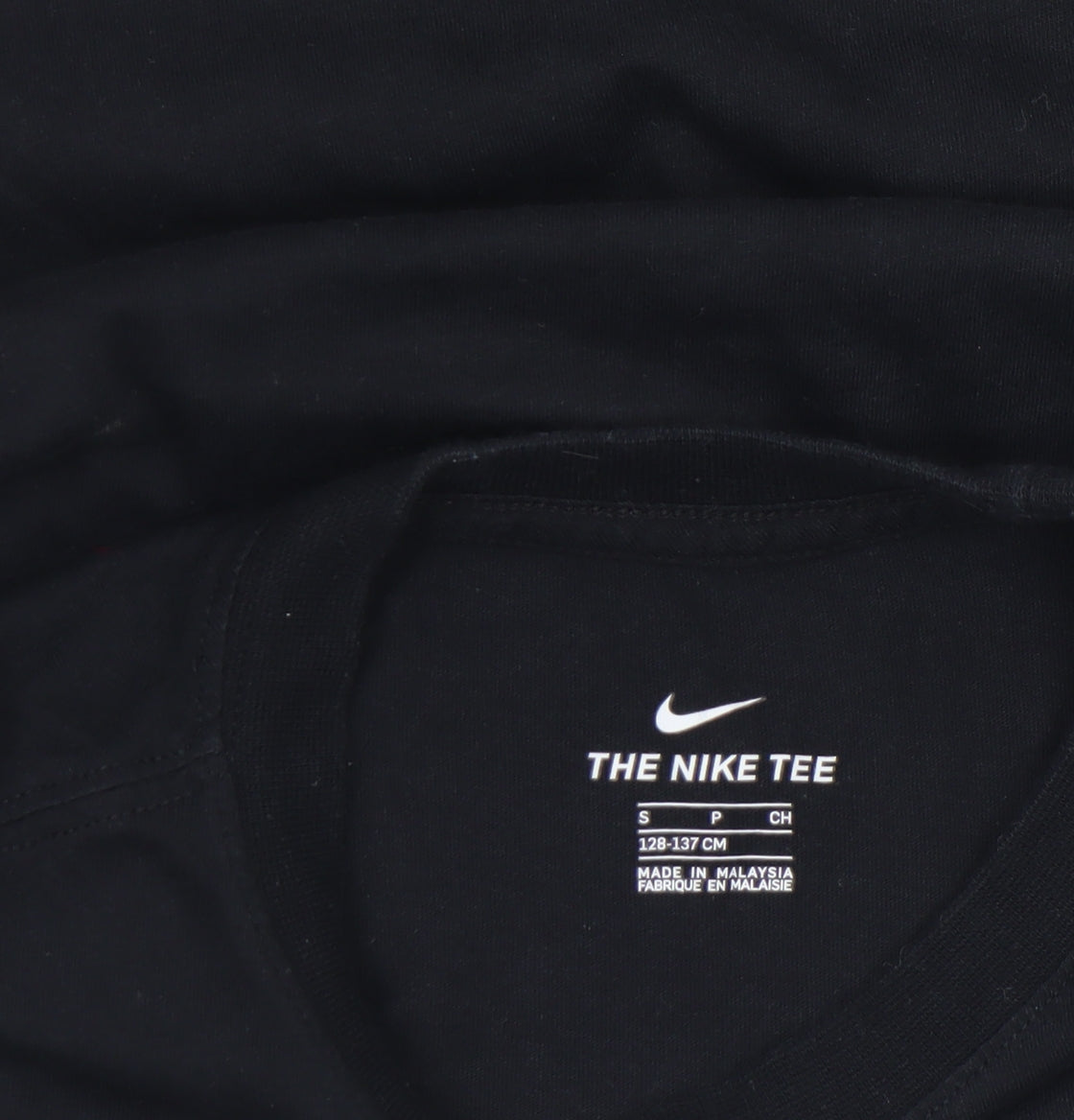 Nike Boys Black Red Graphic Short Sleeve T-Shirt Size S (128-137cm)