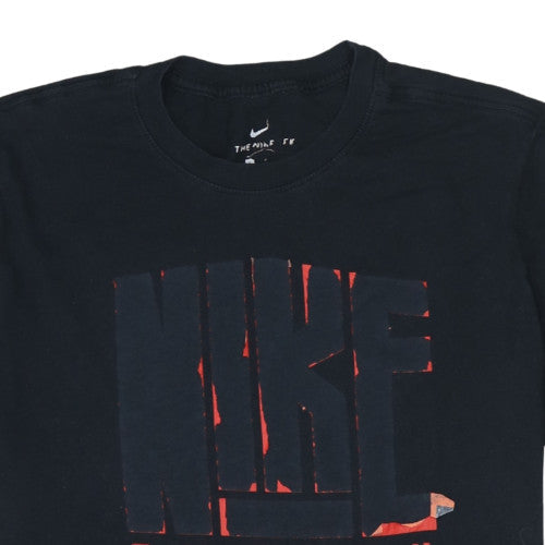 Nike Men's Black Graphic Swoosh T-Shirt L Regular Fit