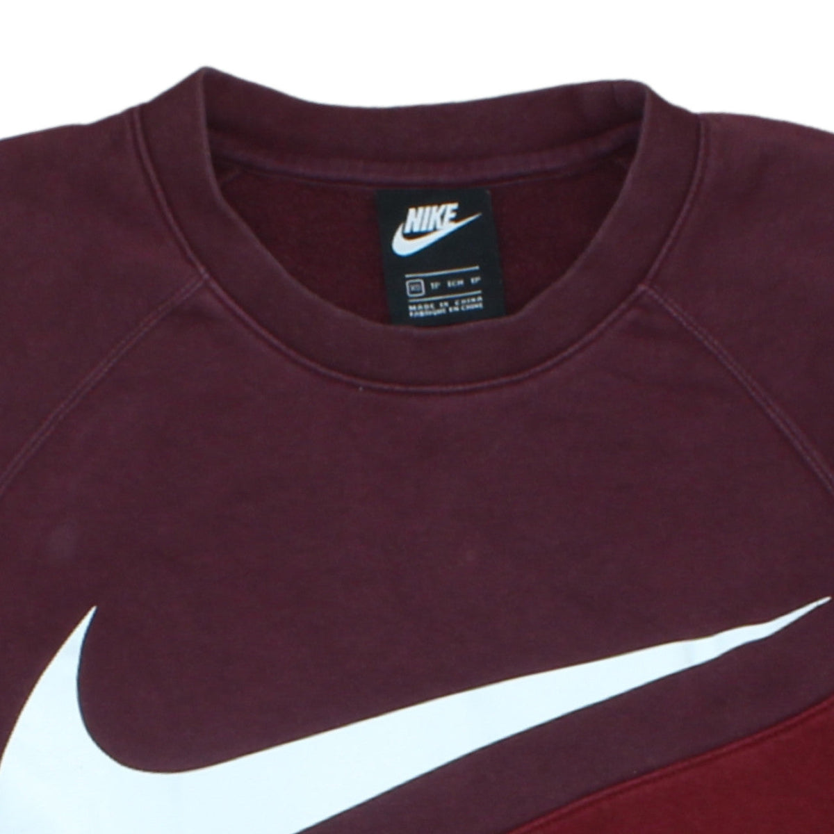 Nike Men's Red XS Pullover Crew Neck Graphic Sweatshirt