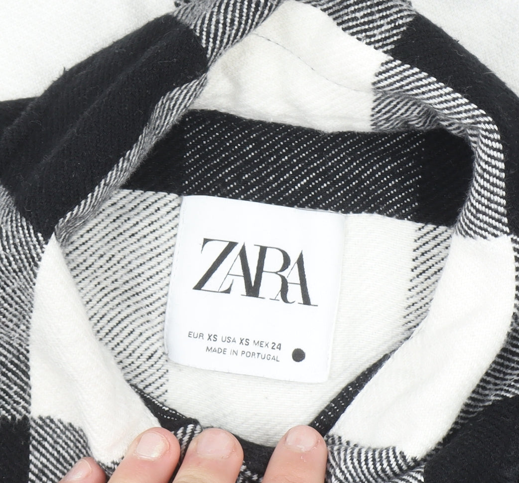 Zara Women's Black & White Check Flannel Button-Up Shirt XS
