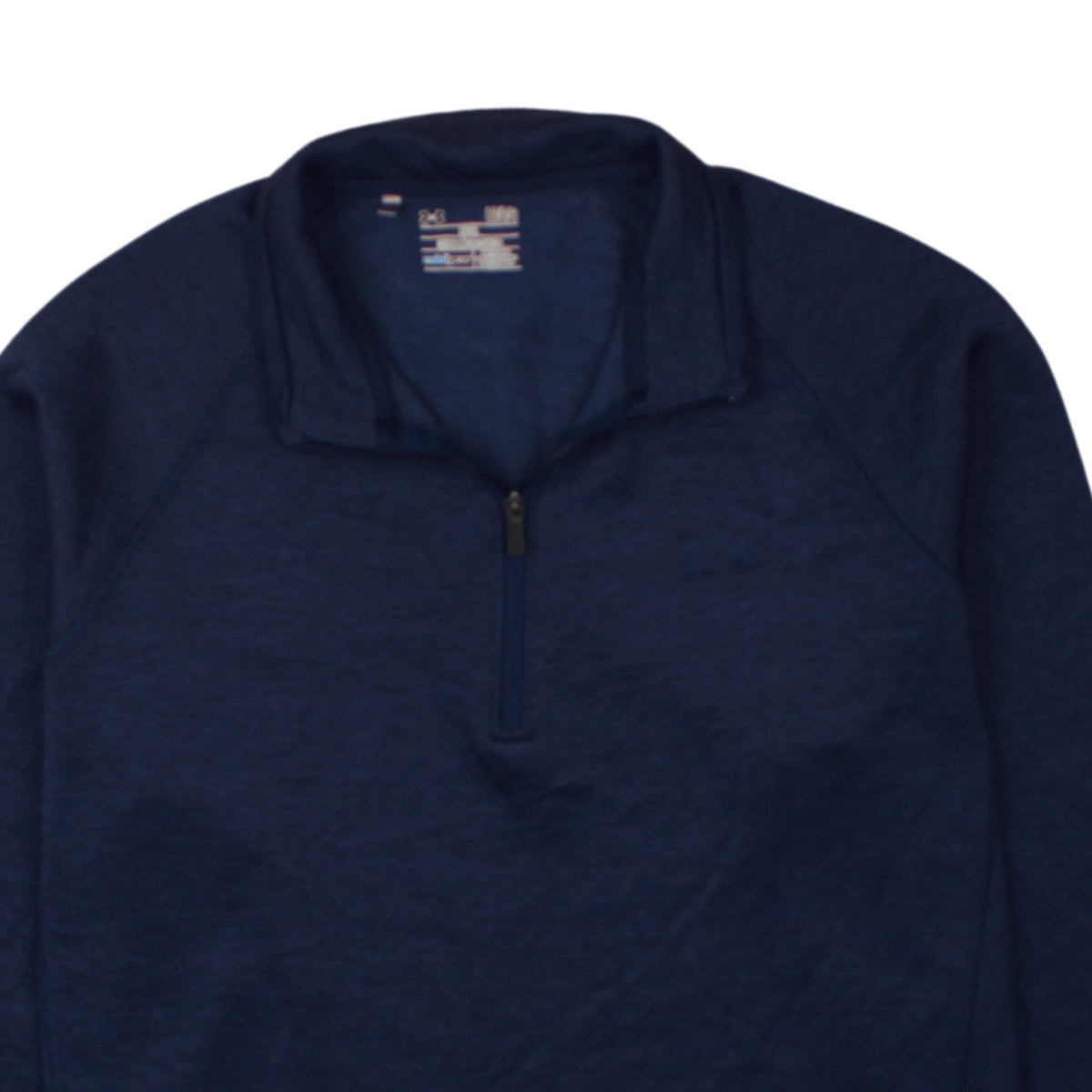 Brand and care label for Under Armour Men’s Blue ColdGear 1/4 Zip Fleece Sweatshirt, size L
