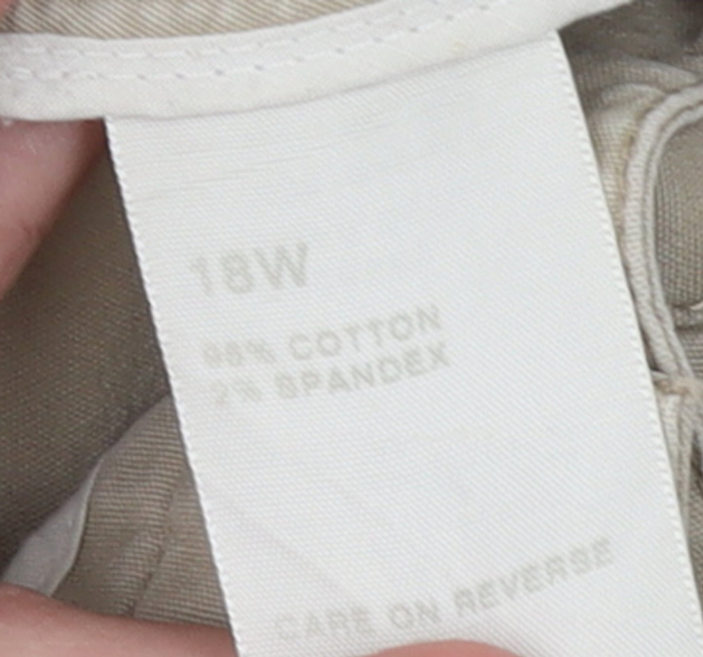 Dockers Women’s Beige Cargo Twill Capri Trousers Size 18 Plus