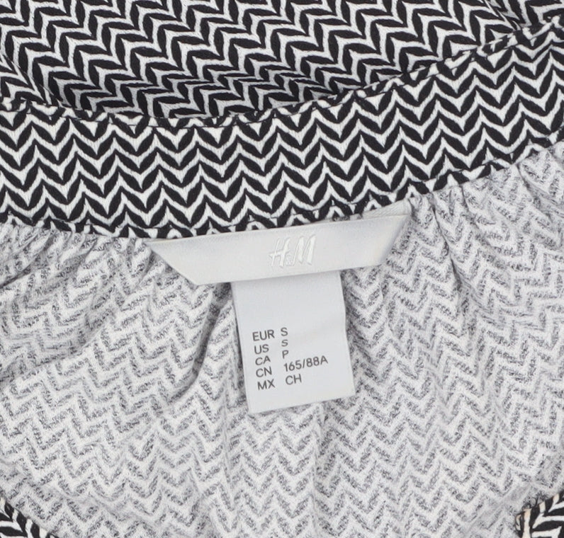 H&M Women’s Black Geometric Sleeveless V-Neck Blouse Size 8