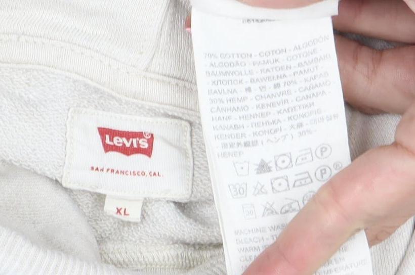 Levi’s Men’s Beige Pullover Hoodie XL Fleece Cotton Blend