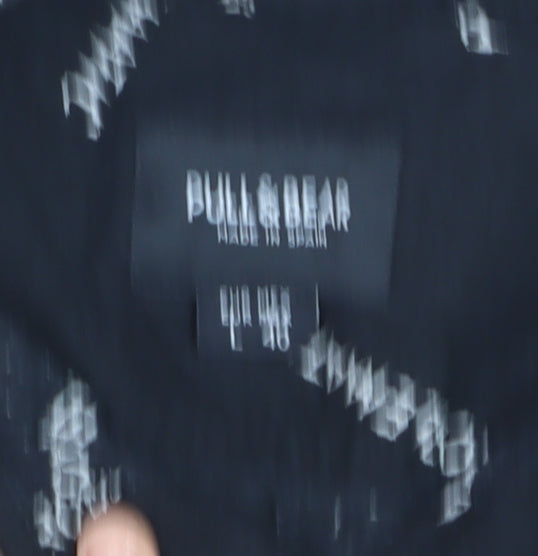 Pull&Bear Men's Black Graphic Short Sleeve Button-Up Shirt L