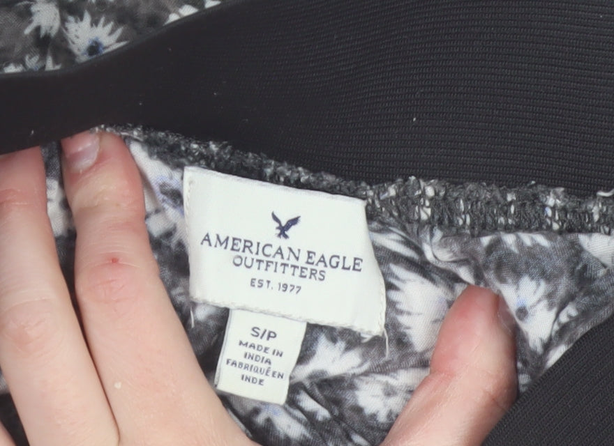 American Eagle Outfitters Women's Black Floral A-Line Mini Skirt Size S