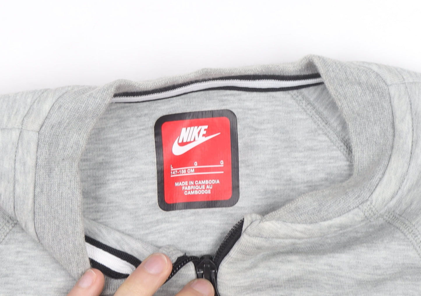 Nike Boys Grey Full Zip Sweatshirt Size L 147-158cm Classic Athletic Style