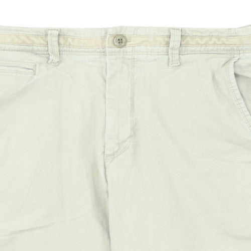 GAP Men's Beige Chino Shorts Size 32 Regular Fit Lightweight