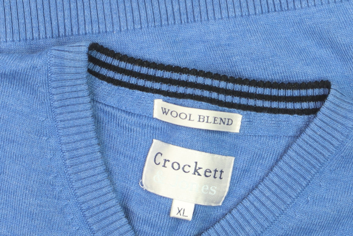 Crockett & Jones Men's Blue Wool Blend V-Neck Jumper XL