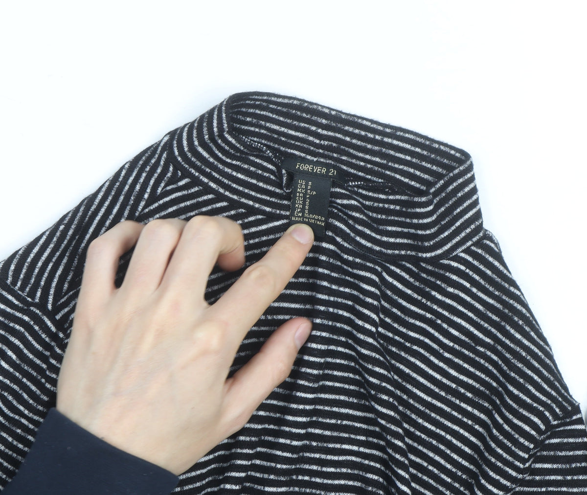 Forever 21 Womens Black Striped Mock Neck Long Sleeve Pullover Jumper Size S