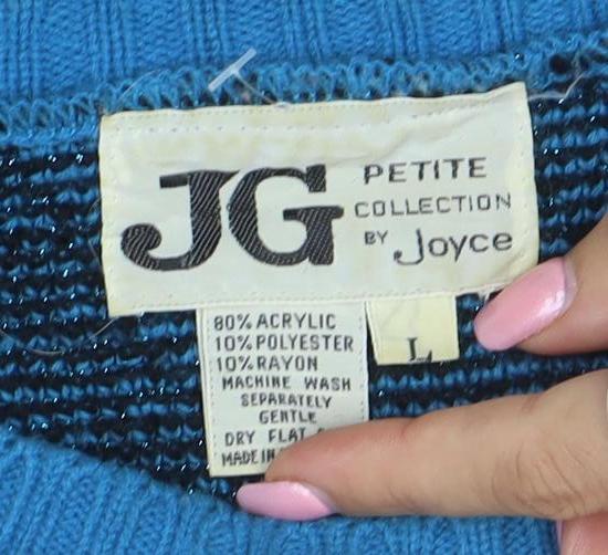 Petite Collection by Joyce Women’s Blue Geometric Knit Jumper L