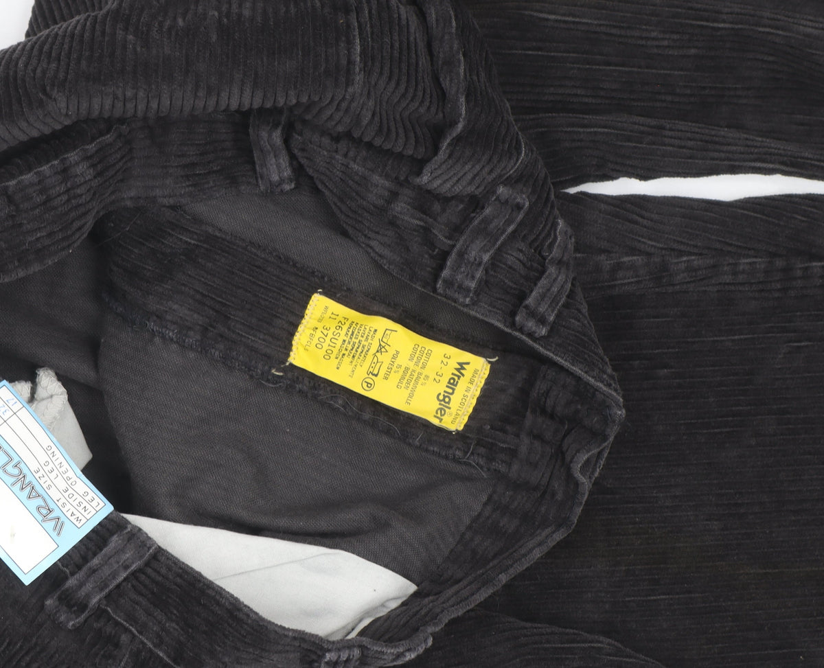 Wrangler Mens Black Corduroy Straight Jeans 32x31 Classic Fit