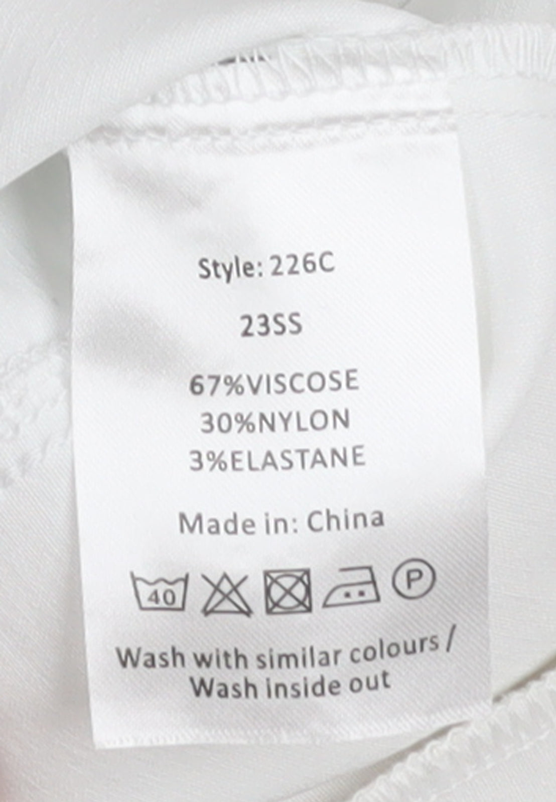 Cerulean White Women's Size 16 Capri Leggings Stretch Comfort